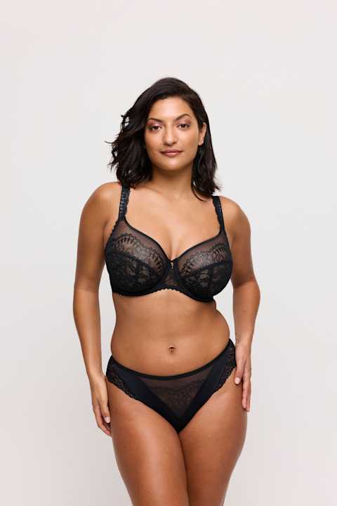 Salesbook image with head | Primadonna