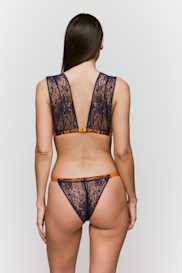 Salesbook image with head