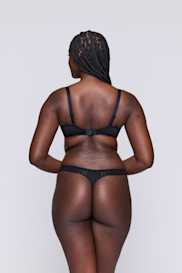 Salesbook image with head | Primadonna