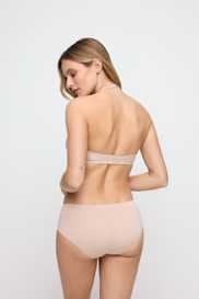 Salesbook image with head | Marie Jo