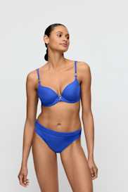 Salesbook image with head | Marie Jo