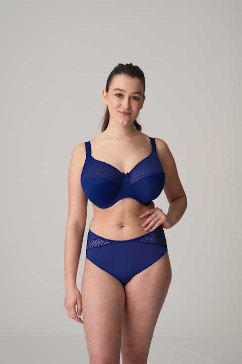 Salesbook image with head | Primadonna