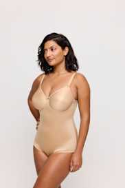 Salesbook image with head | Primadonna