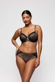 Salesbook image with head | Primadonna