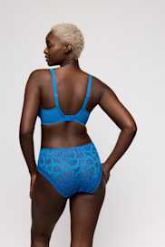 Salesbook image with head | Primadonna