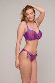 Salesbook image with head | Primadonna