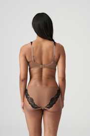 Salesbook image with head | Primadonna