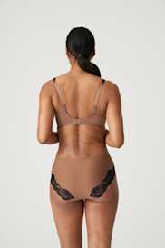 Salesbook image with head | Primadonna