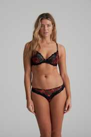 Salesbook image with head | Marie Jo