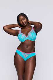 Salesbook image with head | Primadonna