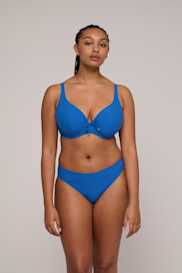 Salesbook image with head | Primadonna