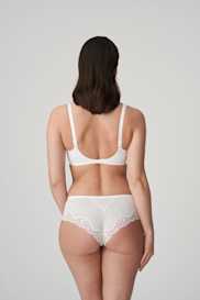 Salesbook image with head | Primadonna