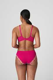 Salesbook image with head | Primadonna