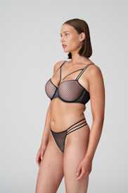 Salesbook image with head | Primadonna