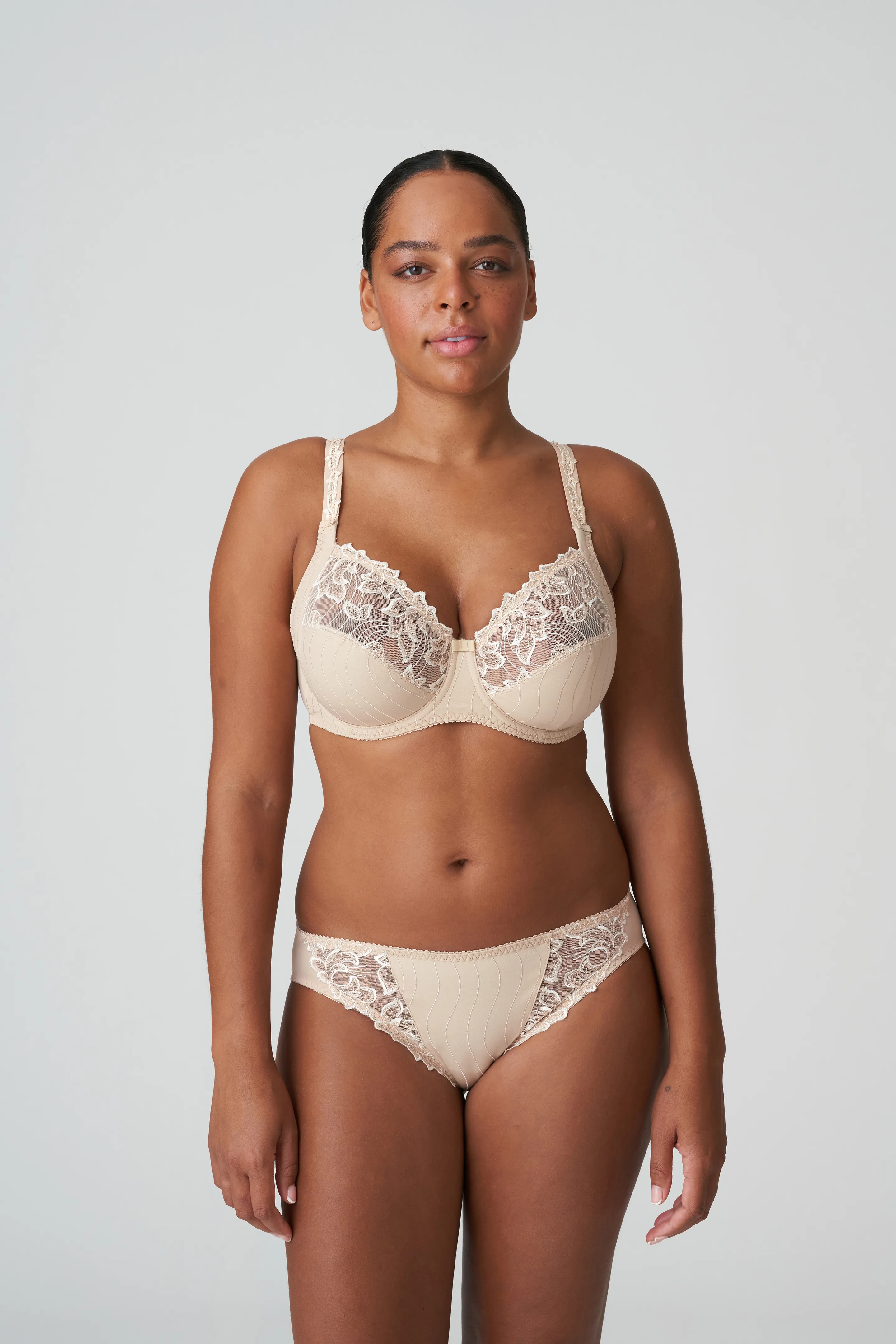 Plus Size White Hi Shine Lace Non-Padded Non-Wired Full Cup Bra