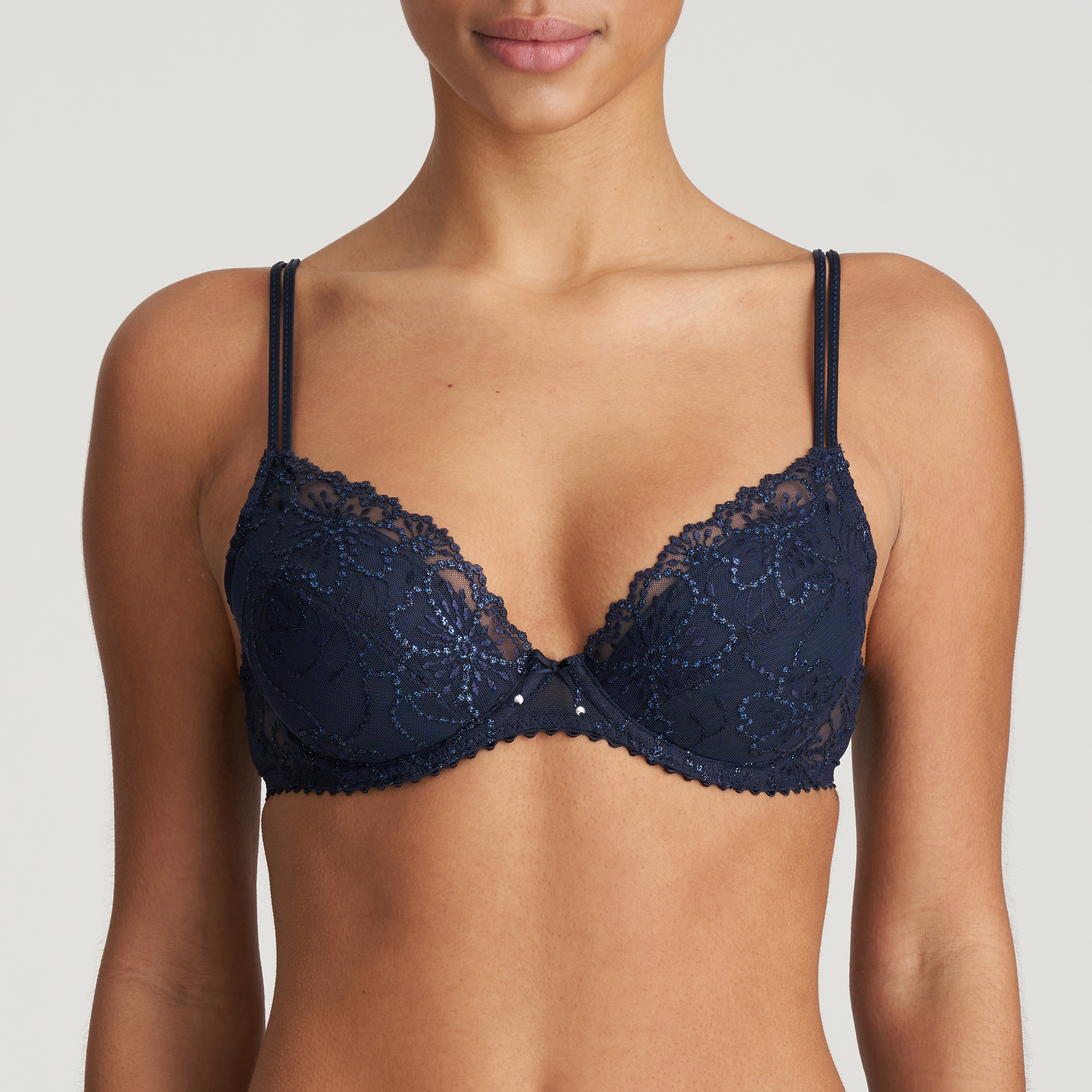 Katierosecoloredglasses on X: My first push up bra in over a  decade….excuse me while I watch myself bounce around in the mirror all day   / X