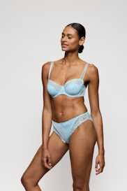 Salesbook image with head | Marie Jo