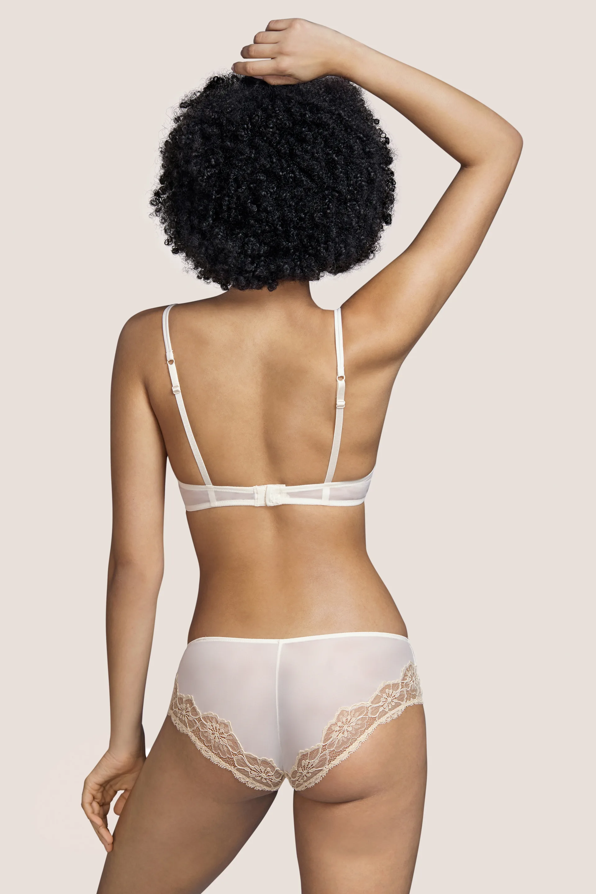 Salesbook image with head | Andres Sarda