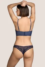 Salesbook image with head | Andres Sarda