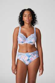 Salesbook image with head | Primadonna