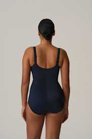 Salesbook image with head | Primadonna