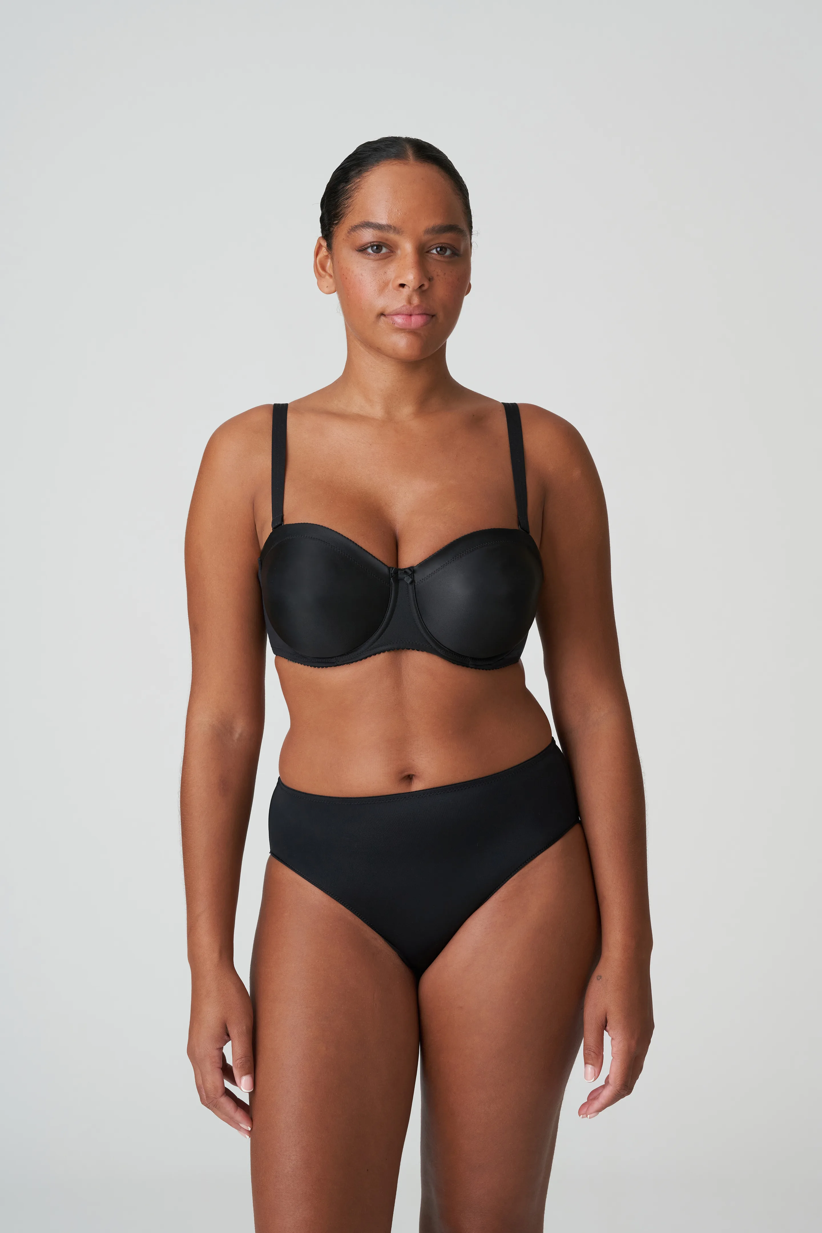 PrimaDonna Satin Black Strapless Non Padded