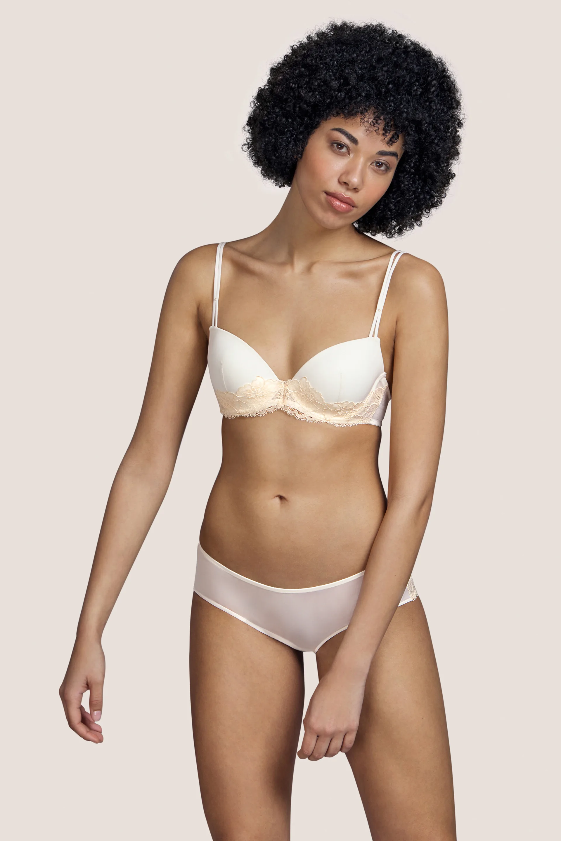 Salesbook image with head | Andres Sarda