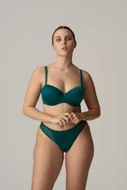 Salesbook image with head | Primadonna