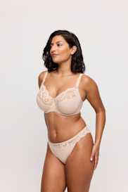 Salesbook image with head | Primadonna