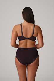 Salesbook image with head | Primadonna