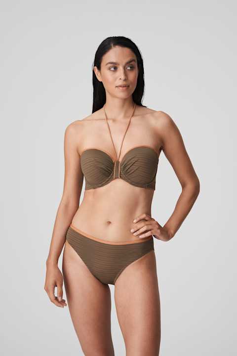 Salesbook image with head | Primadonna