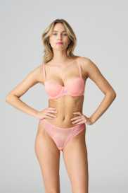 Salesbook image with head | Marie Jo