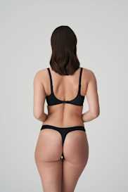 Salesbook image with head | Primadonna