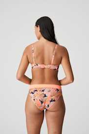 Salesbook image with head | Primadonna