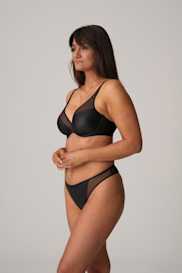 Salesbook image with head | Primadonna