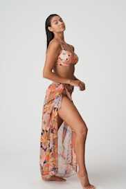 Salesbook image with head | Primadonna