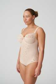 Salesbook image with head | Primadonna