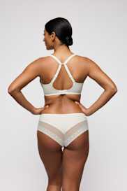 Salesbook image with head | Primadonna