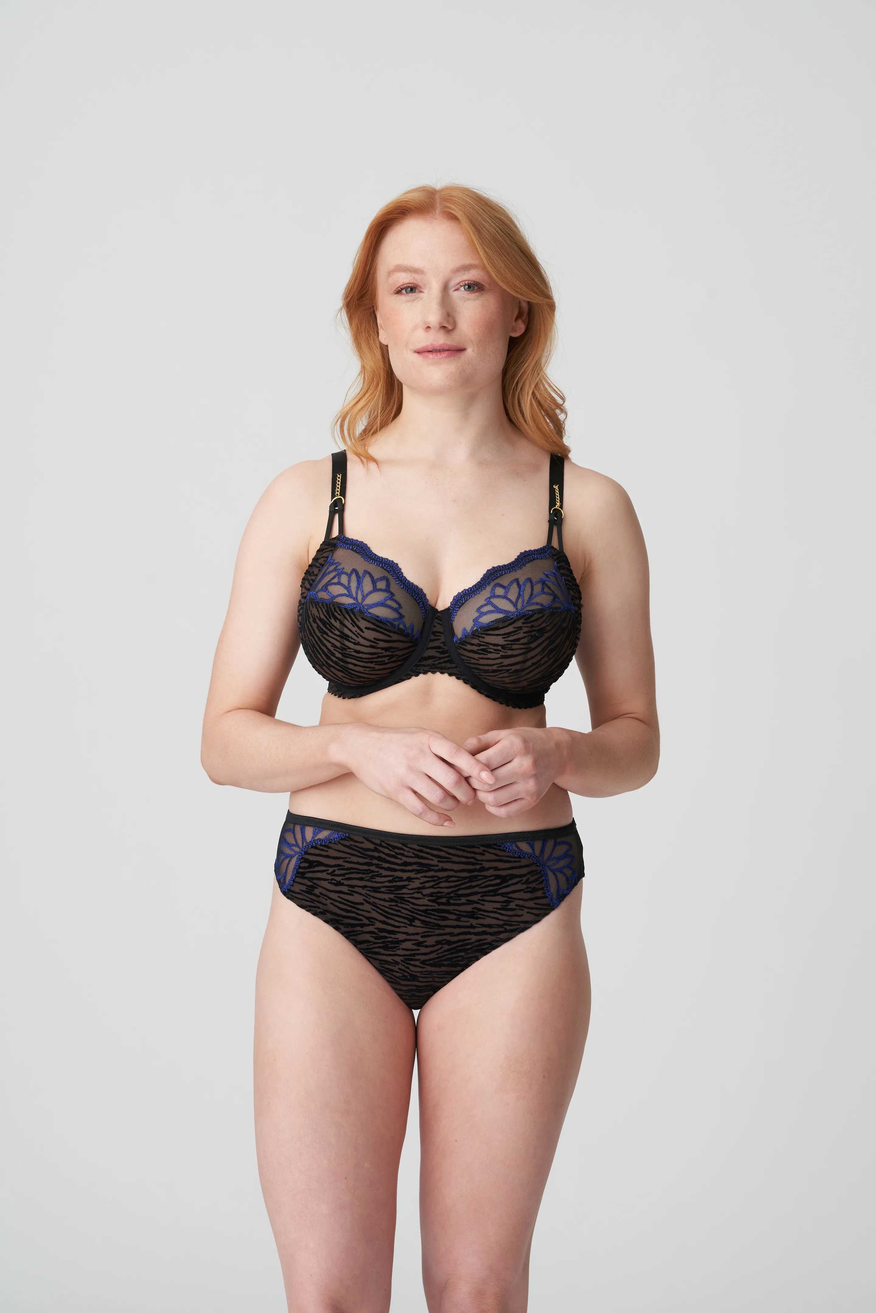 Big Cup Embroidered Non-wired Bra Plus Size Full Coverage