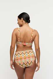 Salesbook image with head | Primadonna