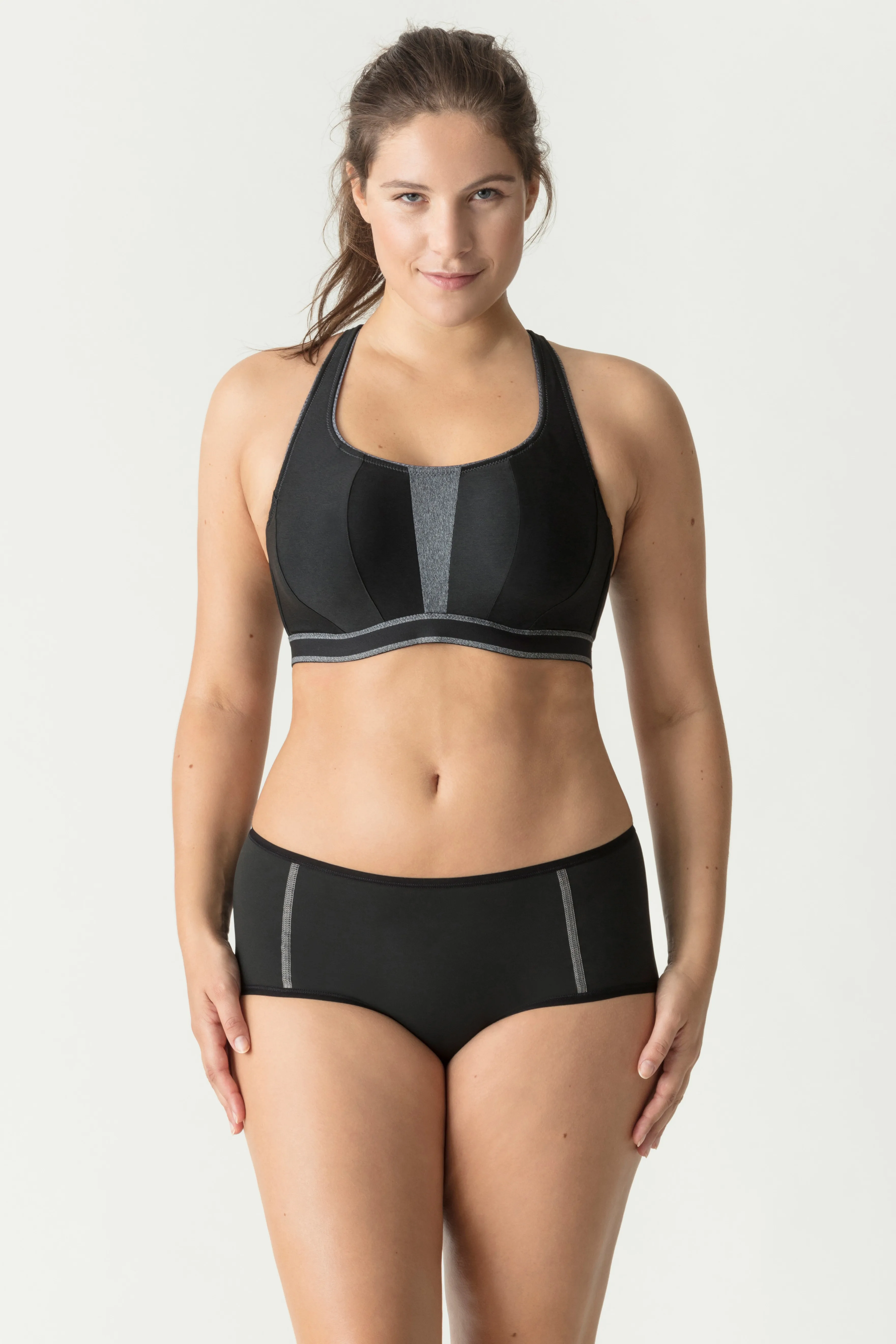 Prima Donna The Sweater High Impact Wire-Free Sports Bra, 40G, Black :  PrimaDonna: : Clothing, Shoes & Accessories
