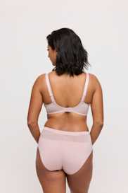 Salesbook image with head | Primadonna