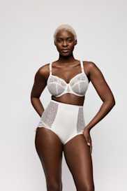 Salesbook image with head | Primadonna