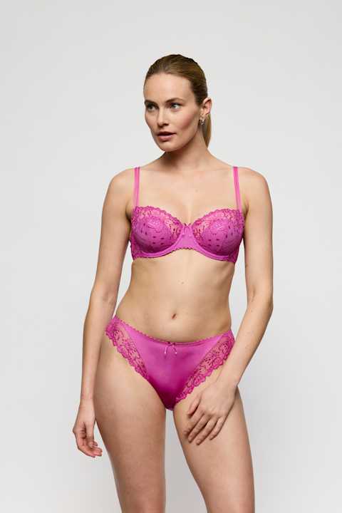 Salesbook image with head | Marie Jo