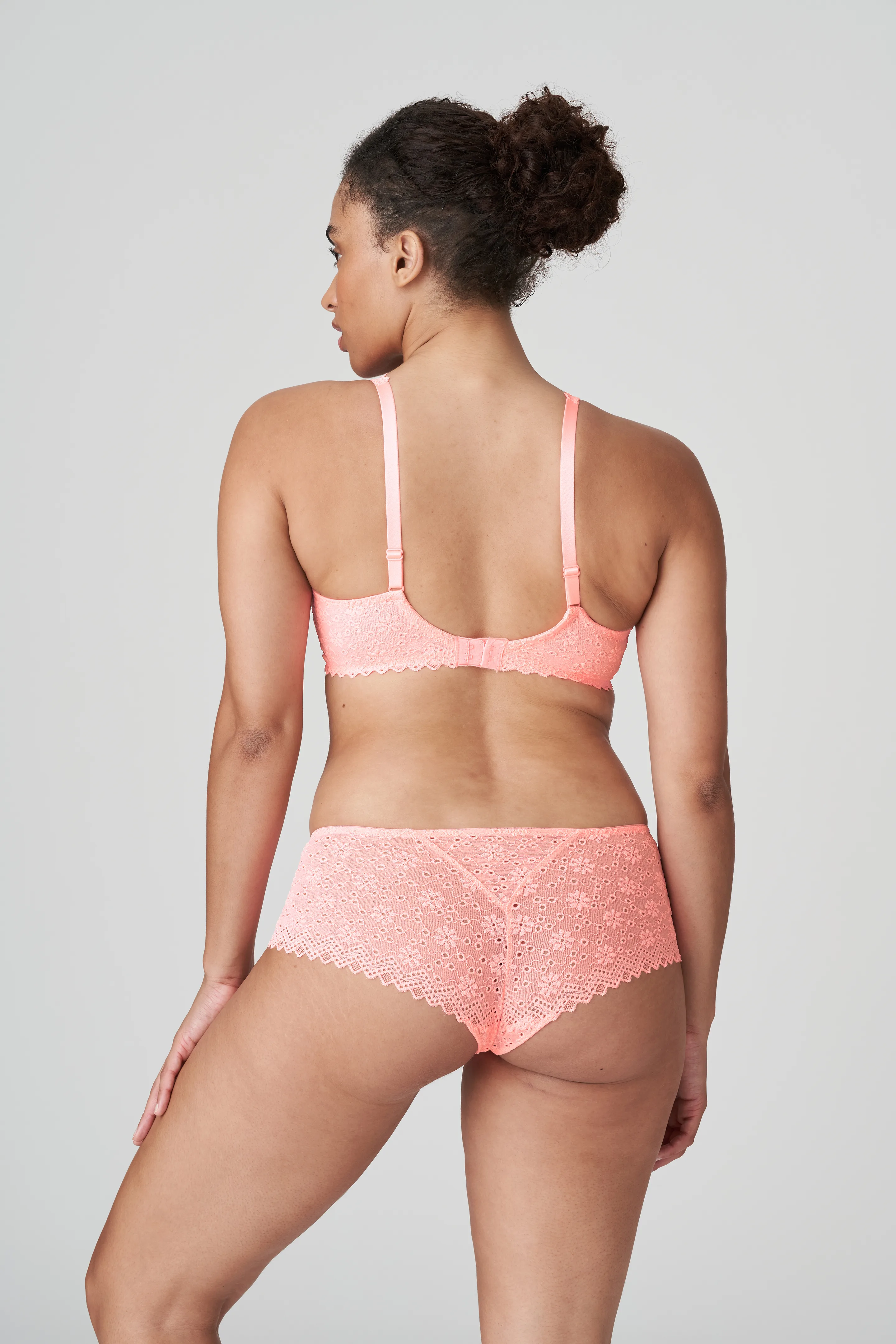 Bra too tight in band with room in bottom of cup 38FF - Parfait By  Affinitas » Louisa Wire Bra (4202)