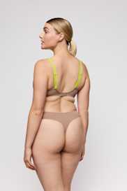 Salesbook image with head | Primadonna