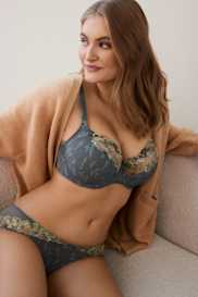 Catalog | Primadonna