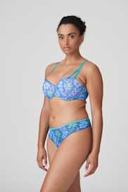 Salesbook image with head | Primadonna