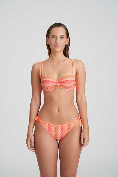 Salesbook image with head | Marie Jo