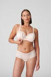 Salesbook image with head | Primadonna